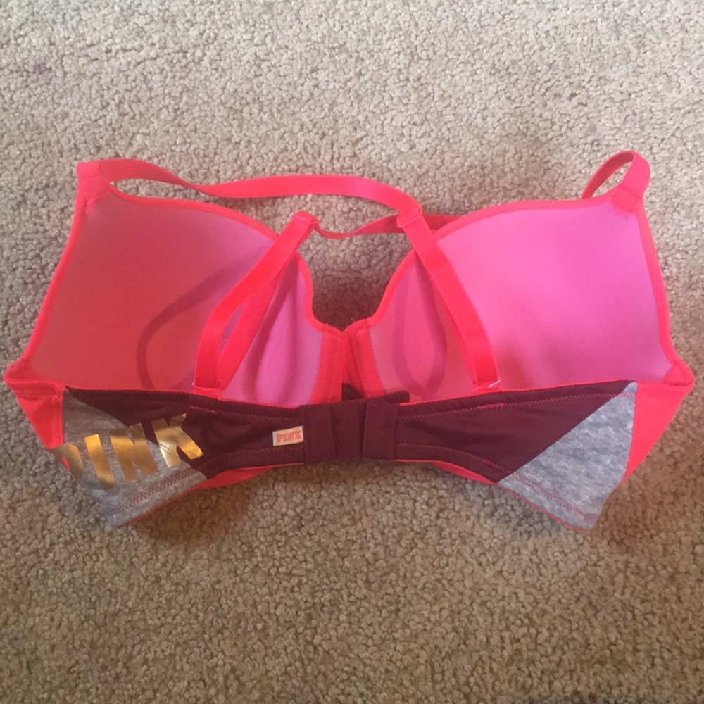VS tshirt bra